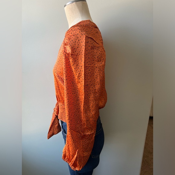Brand New Topshop Polka Dots Crop Top is orange and black and is a size 4 - Picture 2 of 4